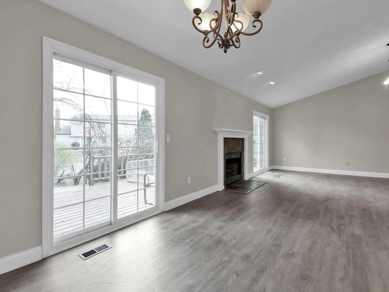 825 Lindenhaven Road, Columbus, OH 43230 Photo 7