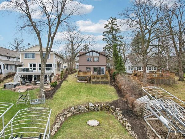 S73W17268 Lake DRIVE, Muskego, WI 53150