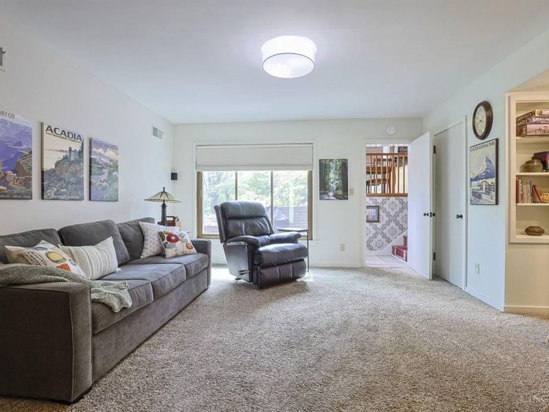 509 Larchmont Drive, Wyoming, OH 45215 Photo 12