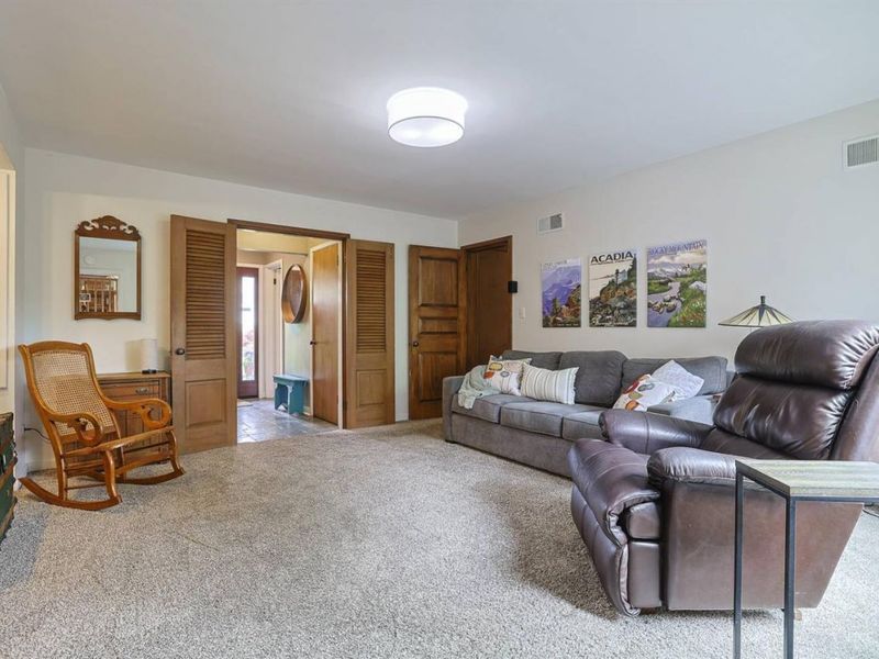 509 Larchmont Drive, Wyoming, OH 45215 Photo 13