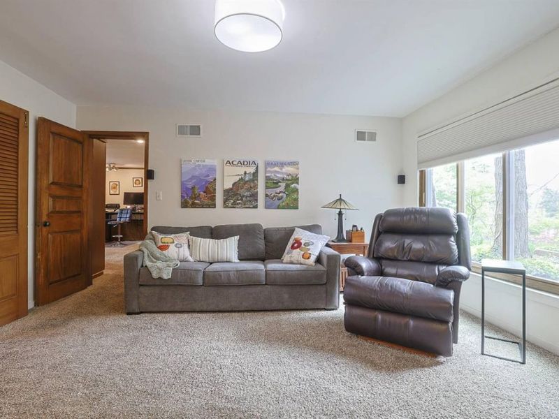 509 Larchmont Drive, Wyoming, OH 45215 Photo 14