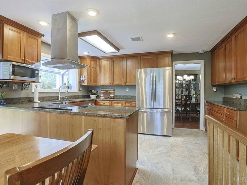 509 Larchmont Drive, Wyoming, OH 45215 Photo 18