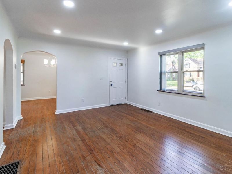 6330 Elbrook Avenue, Golf Manor, OH 45237 Photo 3