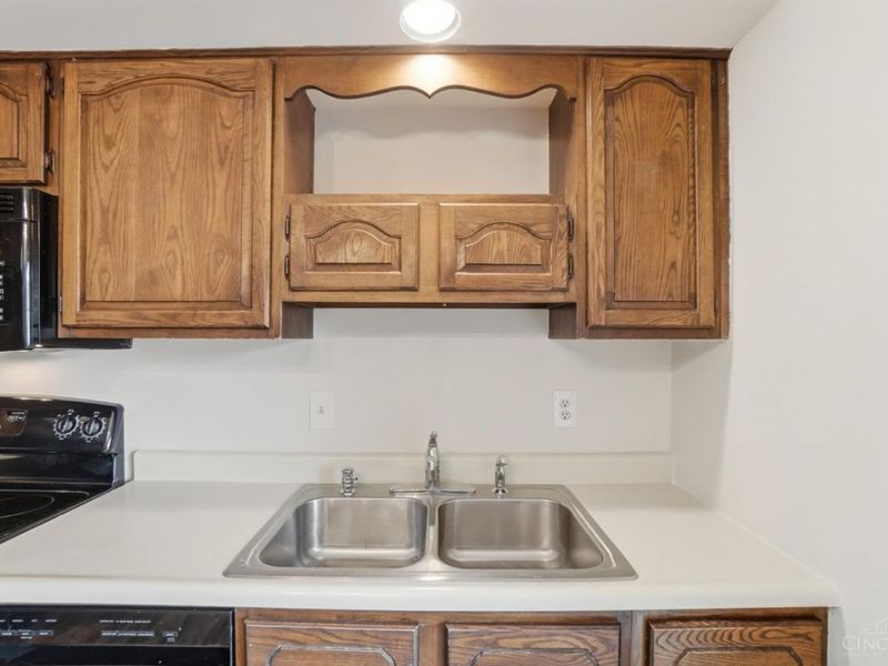 10598 Sarazen Court, Sharonville, OH 45241 Photo 12