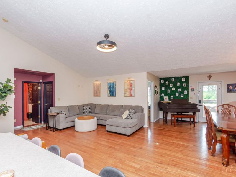 436 Jodee Drive, Xenia, OH 45385 Photo 6