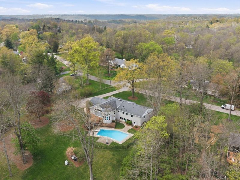 766 Dunwoodie Drive, Anderson Twp, OH 45230 Photo 1