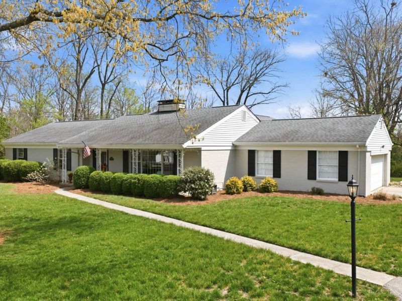 766 Dunwoodie Drive, Anderson Twp, OH 45230 Photo 2