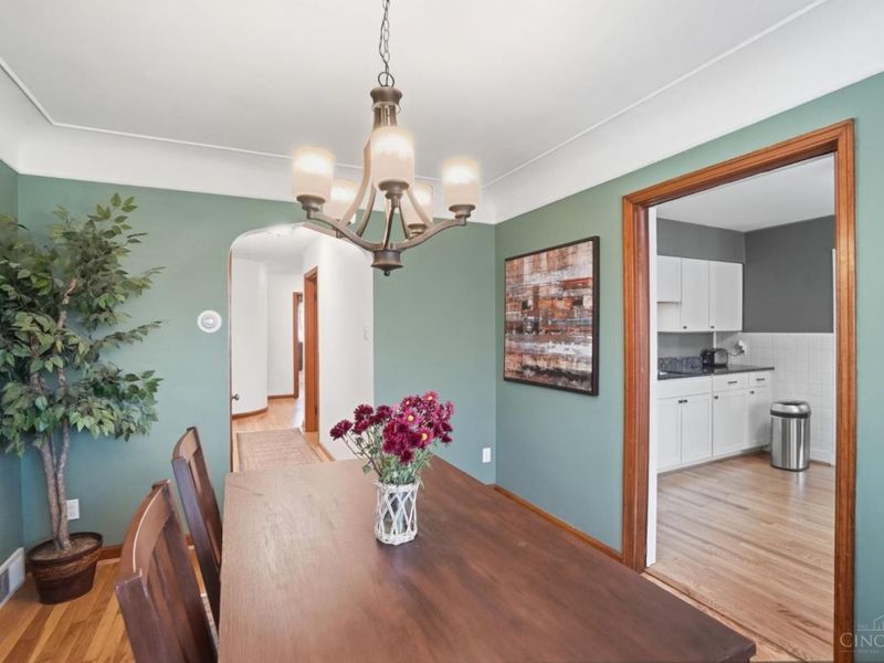 2753 Werkastle Lane, Cincinnati, OH 45211 Photo 10