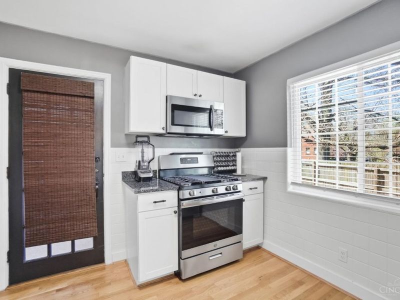 2753 Werkastle Lane, Cincinnati, OH 45211 Photo 13