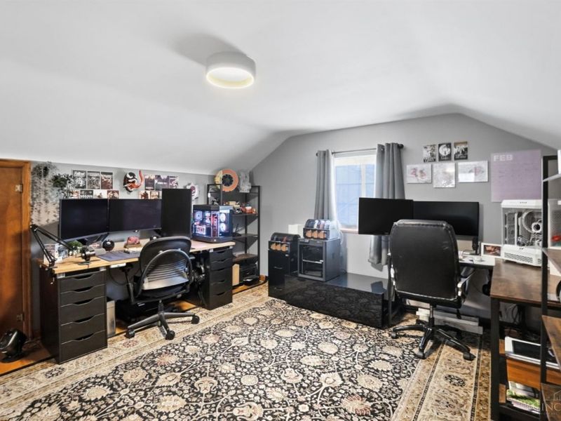 2753 Werkastle Lane, Cincinnati, OH 45211 Photo 25