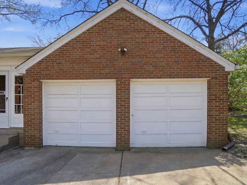 2753 Werkastle Lane, Cincinnati, OH 45211 Photo 45