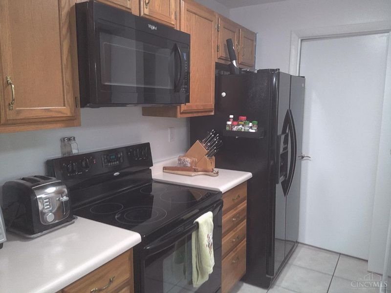 8879 Eagleview Drive, Unit 8, West Chester, OH 45069 Photo 5