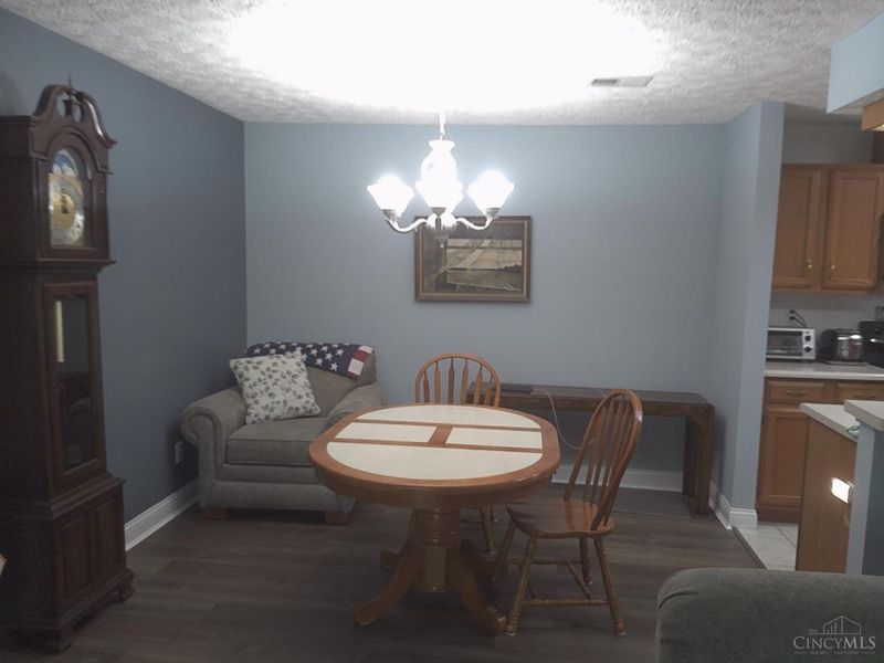 8879 Eagleview Drive, Unit 8, West Chester, OH 45069 Photo 6