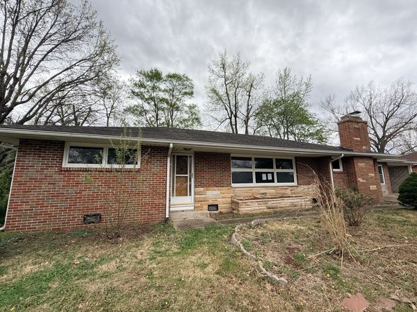 192 Circle Drive , Herrin, IL 62948