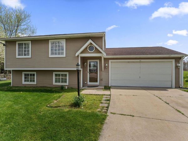 507 Buffalo Court, Nappanee, IN 46550