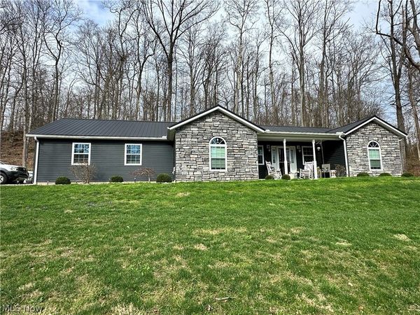 26296 Joe Day Road , Quaker City, OH 43773