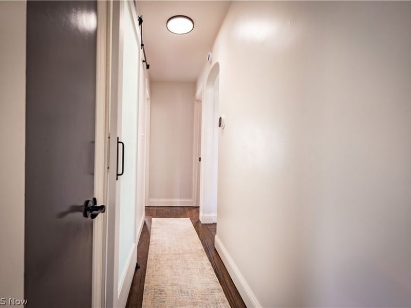 831 School Street, Hubbard, OH 44425 Photo 9