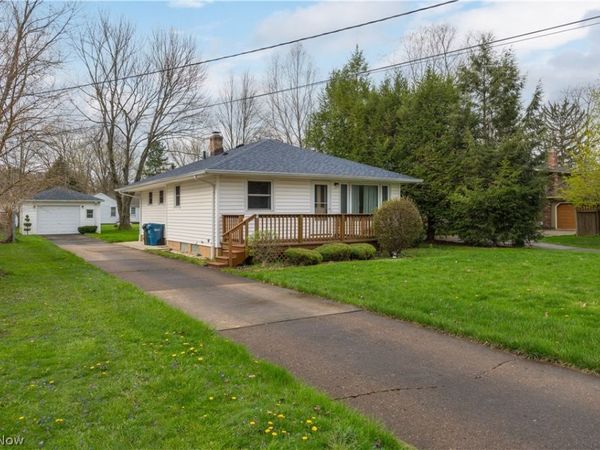 24321 Normandy Drive , Olmsted Falls, OH 44138