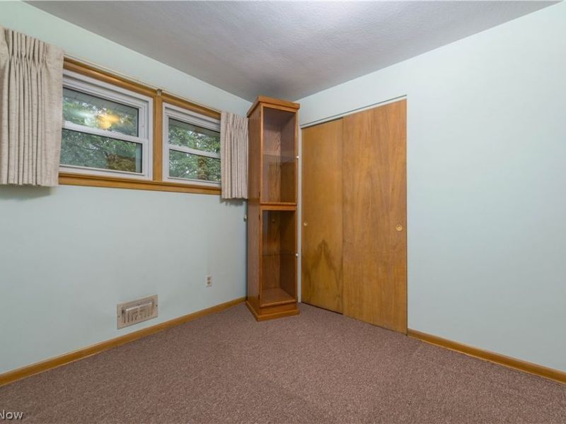 24321 Normandy Drive, Olmsted Falls, OH 44138 Photo 24