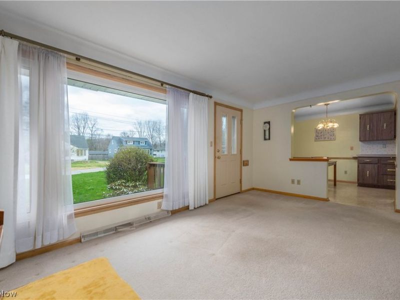 24321 Normandy Drive, Olmsted Falls, OH 44138 Photo 5