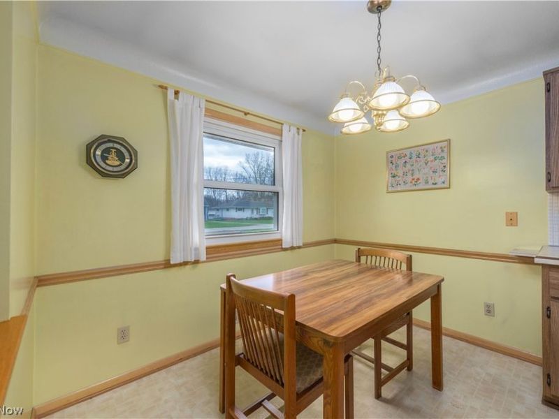 24321 Normandy Drive, Olmsted Falls, OH 44138 Photo 7