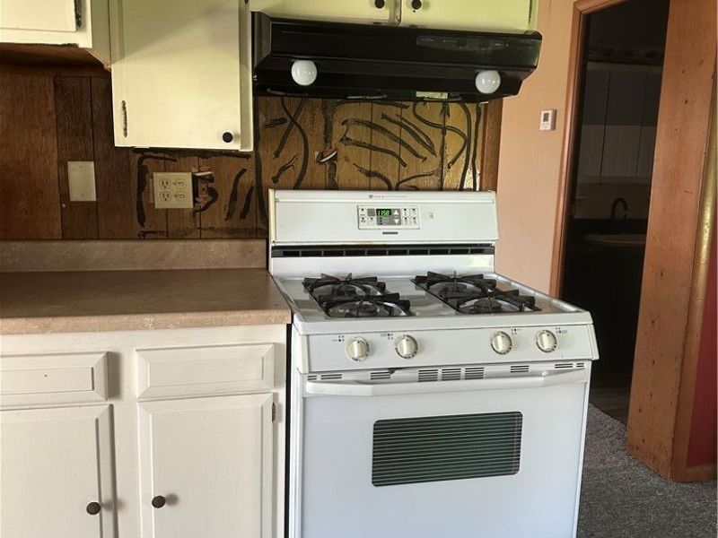 500 E Marietta Street, Woodsfield, OH 43793 Photo 10