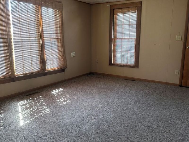 500 E Marietta Street, Woodsfield, OH 43793 Photo 16