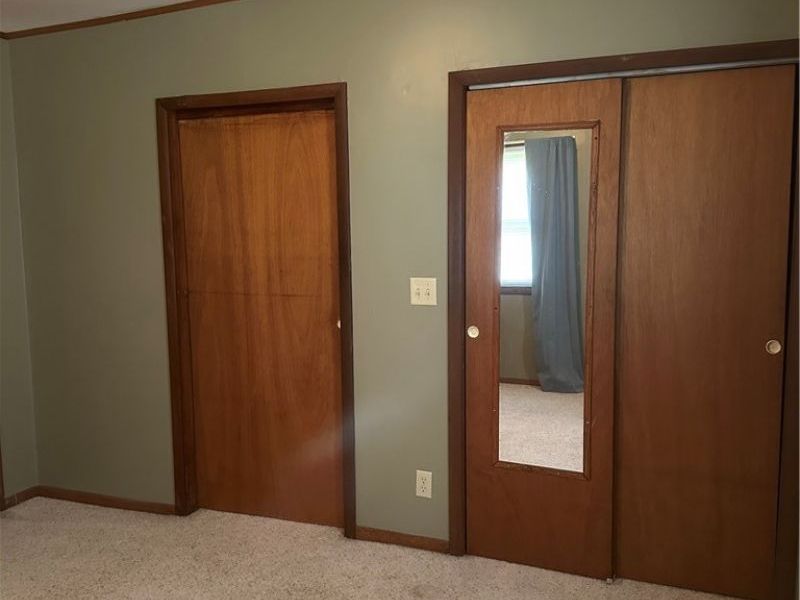 500 E Marietta Street, Woodsfield, OH 43793 Photo 18