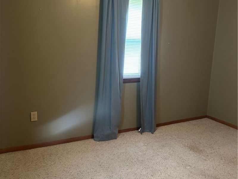 500 E Marietta Street, Woodsfield, OH 43793 Photo 20