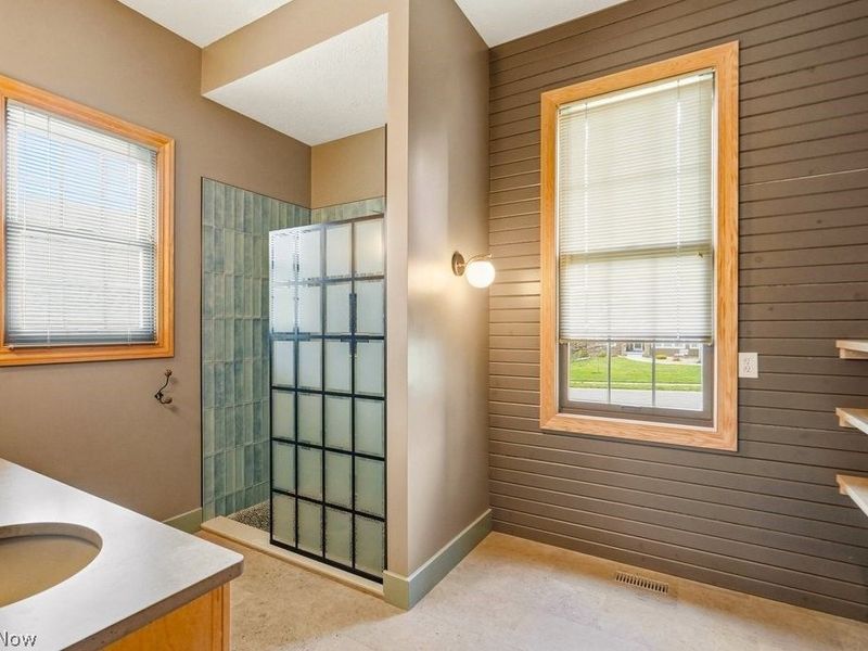 2253 Grimsby Street NW, North Canton, OH 44720 Photo 18