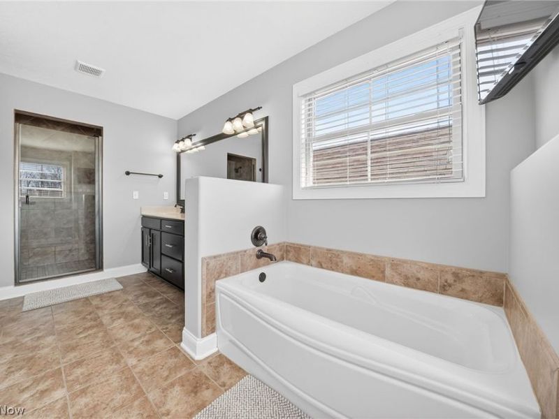 1215 Springbury Drive, Uniontown, OH 44685 Photo 26