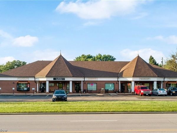 4463 Hills & Dales Road NW, Canton, OH 44718