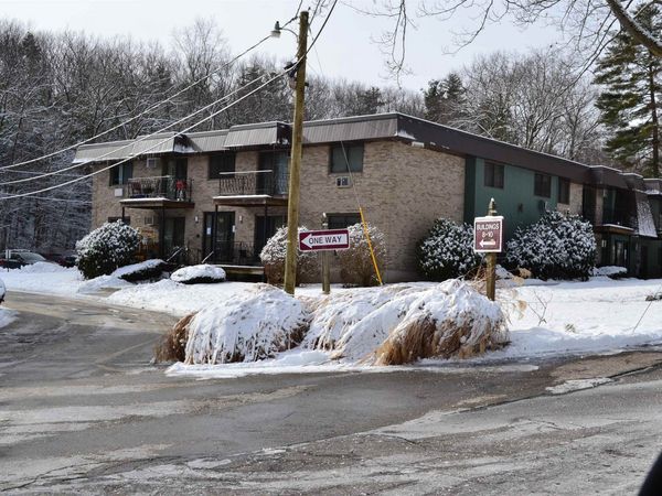 10 Strawberry Bank Road, Unit 2, Nashua, NH 03062