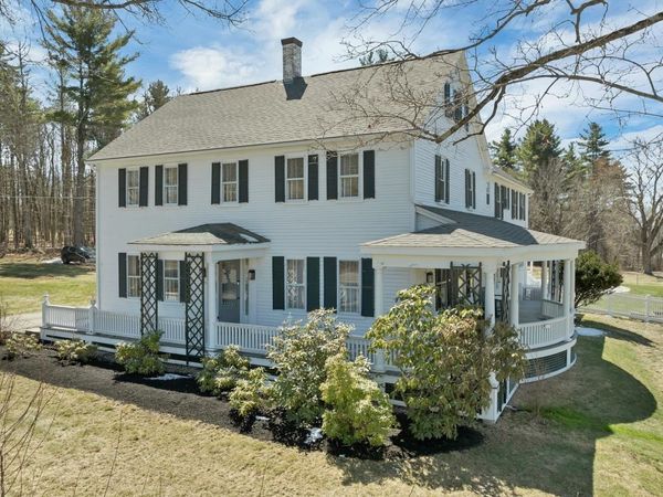 375 S Main Street, Wolfeboro, NH 03894