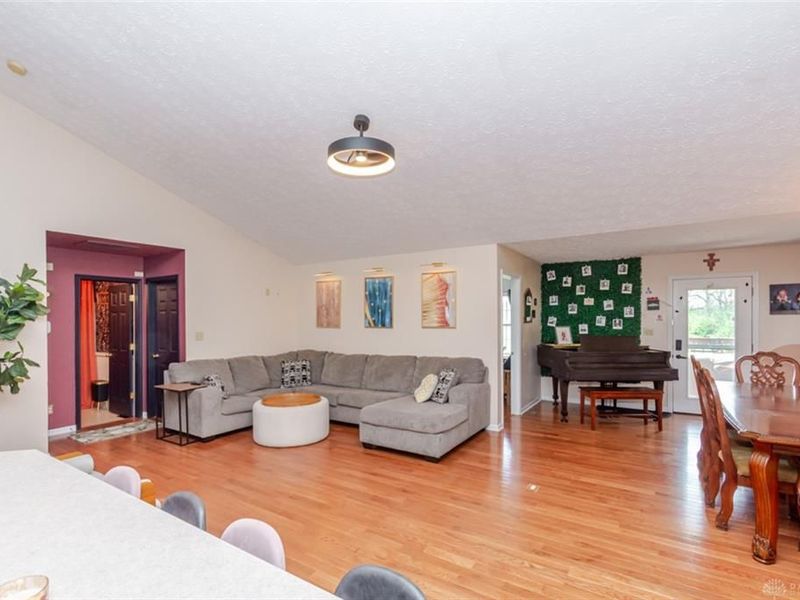 436 Jodee Drive, Xenia, OH 45385 Photo 6