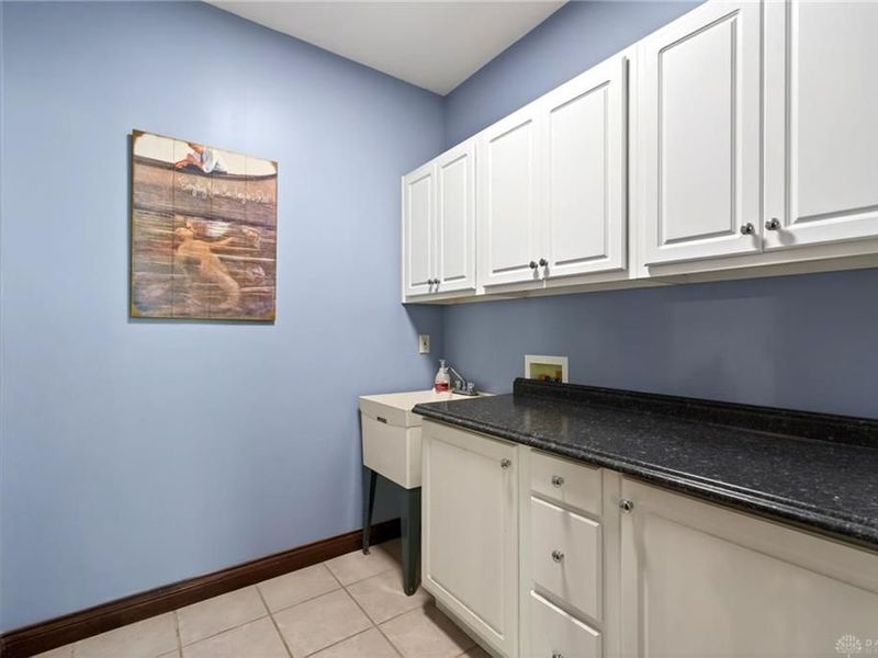 3605 E Salinas Circle, Sugarcreek Township, OH 45440 Photo 10