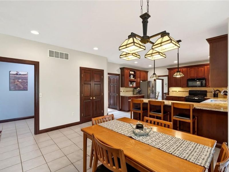 3605 E Salinas Circle, Sugarcreek Township, OH 45440 Photo 18