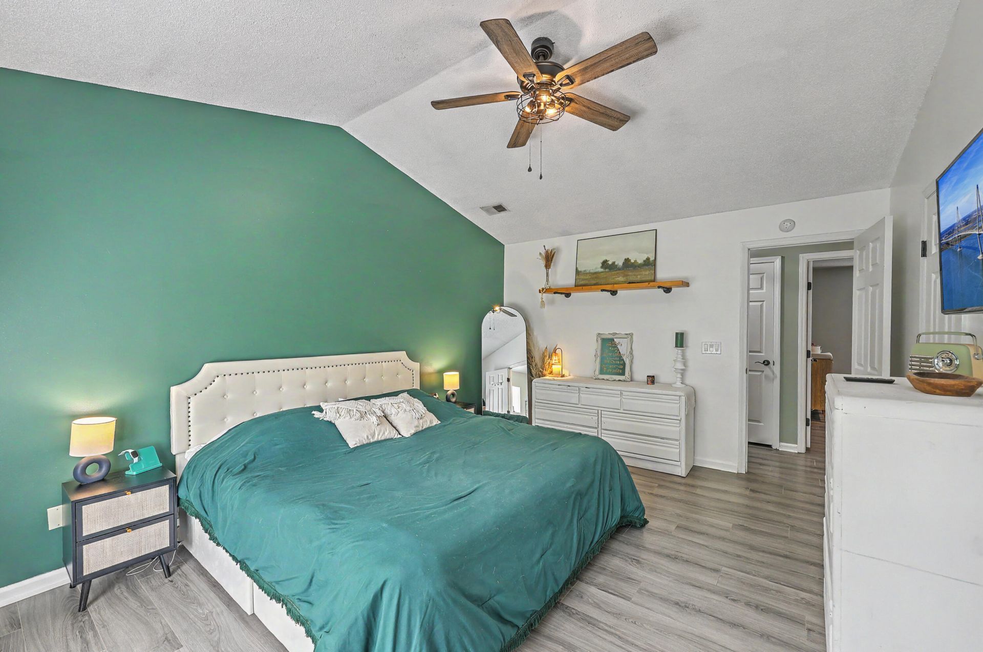 8359 Coventry Court Photo 17