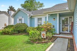 8359 Coventry Court photo 4