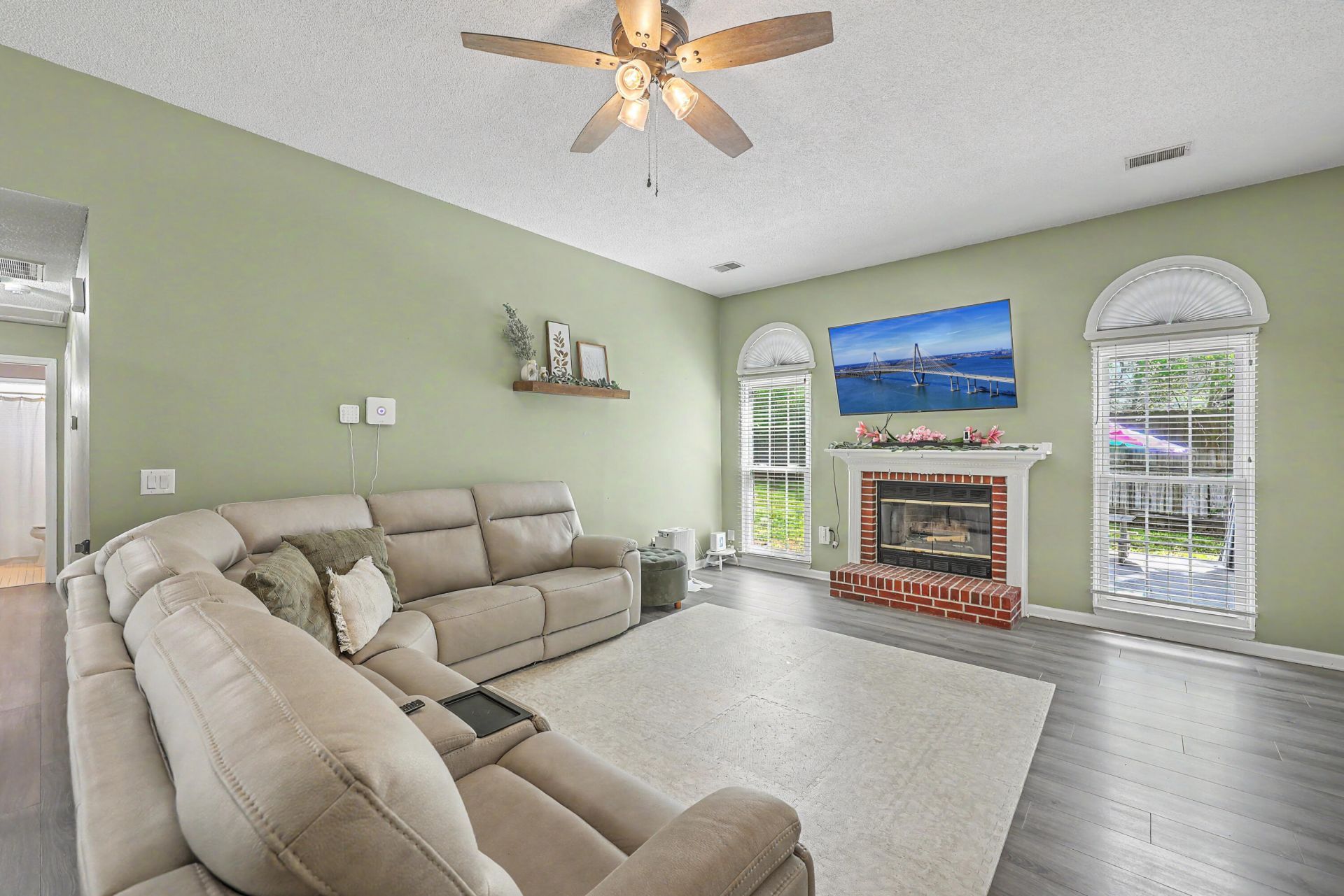 8359 Coventry Court Photo 5