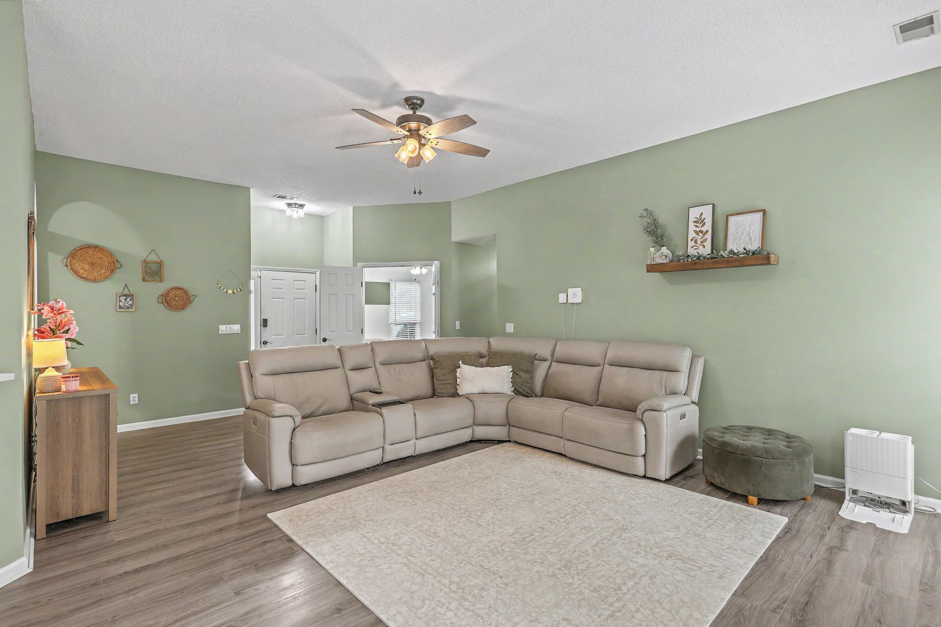 8359 Coventry Court Photo 7