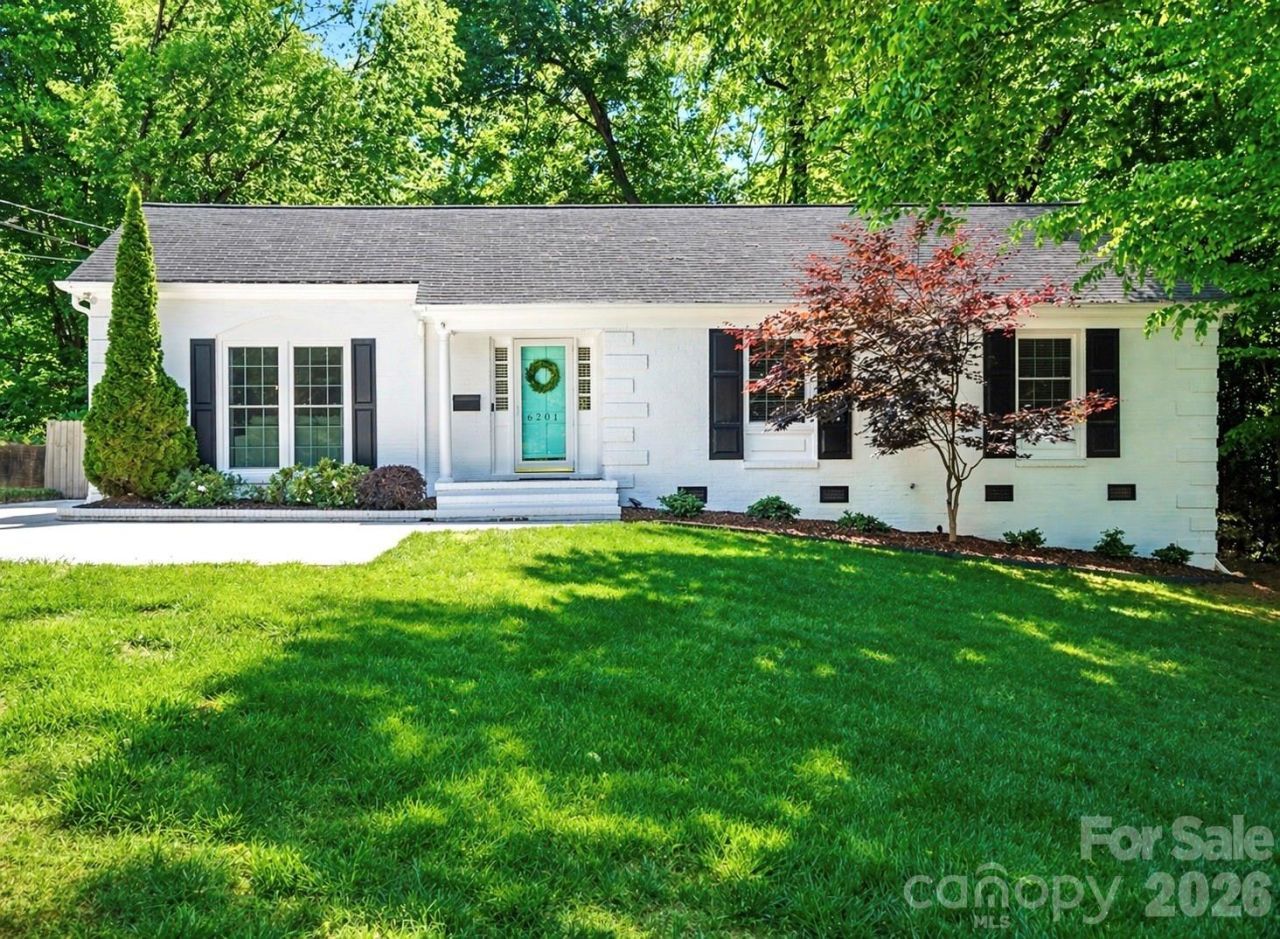 6201 Colchester Place, Charlotte, NC 28210 Main Photo