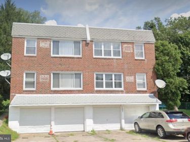 107 LOCKART PLAZA, PHILADELPHIA, PA 19116