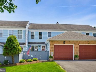 217 WINDING HILL DRIVE, LANCASTER, PA 17601