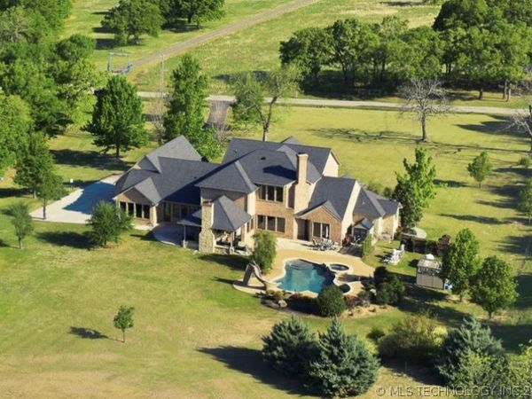 1739 Gateway , Ardmore, OK 73401