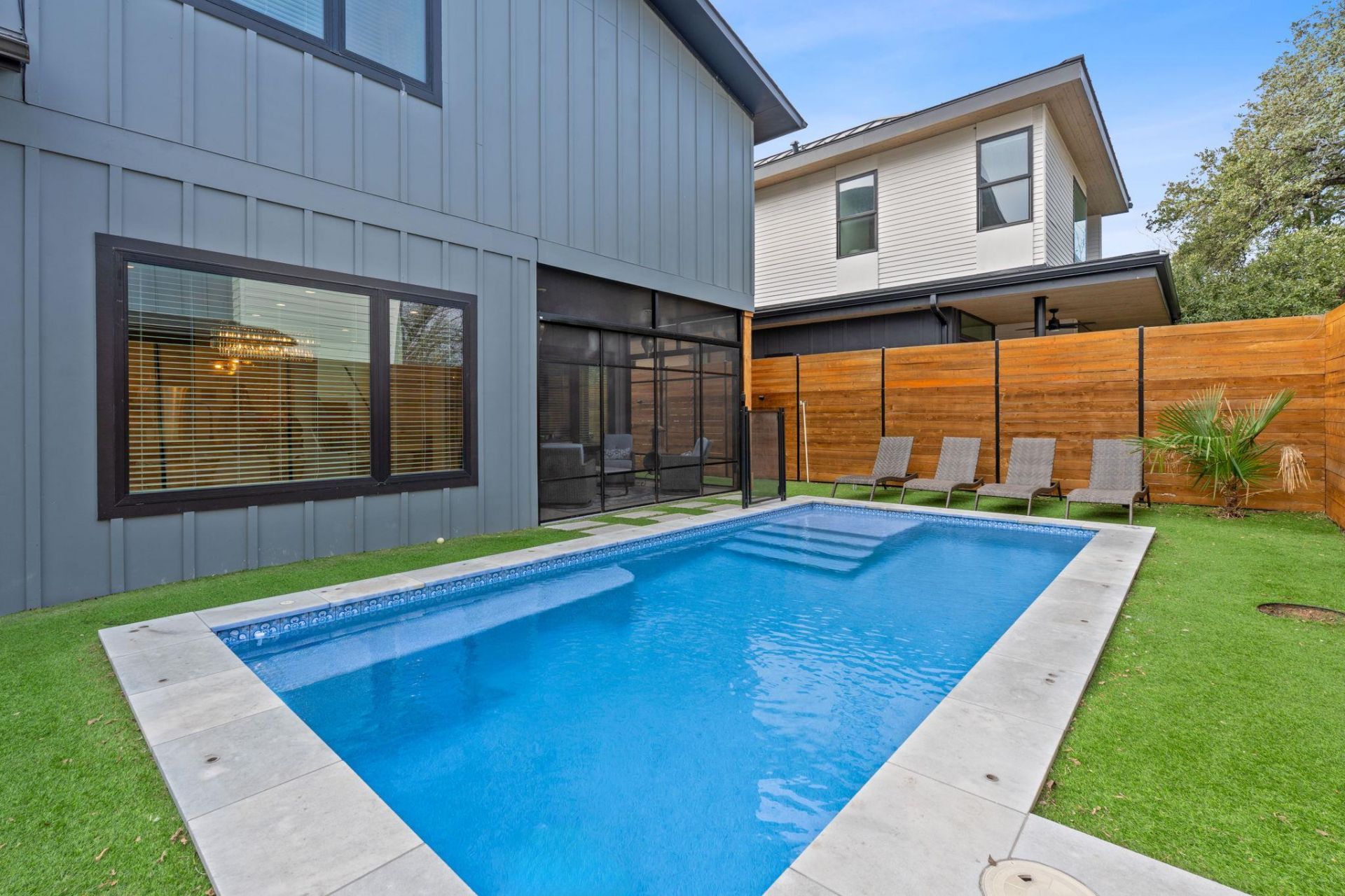 606a Clifford Dr, Austin, TX 78745 Main Photo