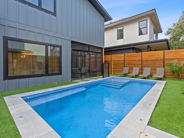 606A Clifford DR, Austin, TX 78745