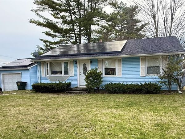 35 New Boston Rd, Sturbridge, MA 01566