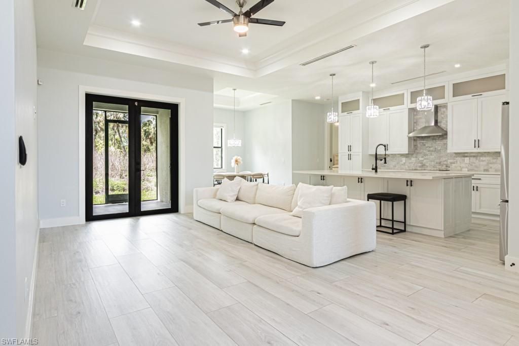 3810 2nd Ave Se, Naples, FL 34117 Photo