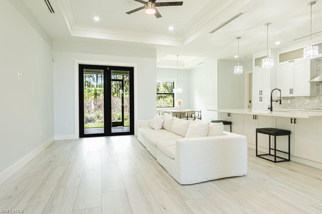 3810 2nd Ave Se, Naples, FL 34117 Photo